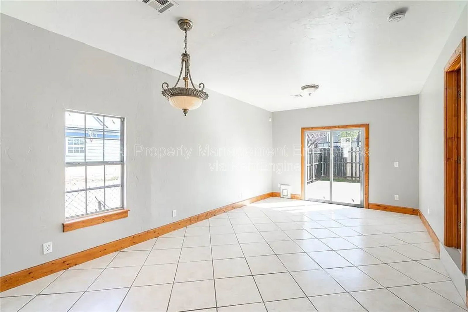 Building Photo - 3633 N Youngs Blvd