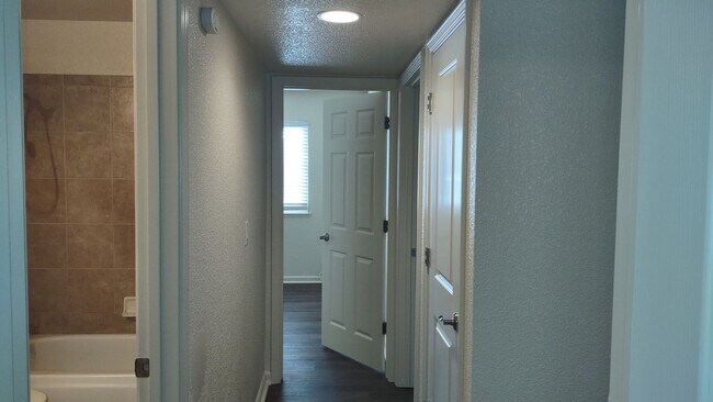 Building Photo - 8956 Red Leaf Way