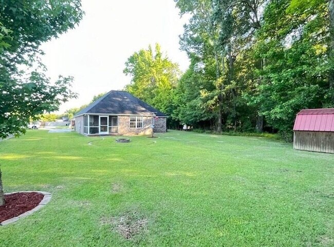 Building Photo - 30 Gandalf Cir