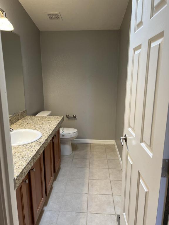 Building Photo - 48795 Belmont Ct