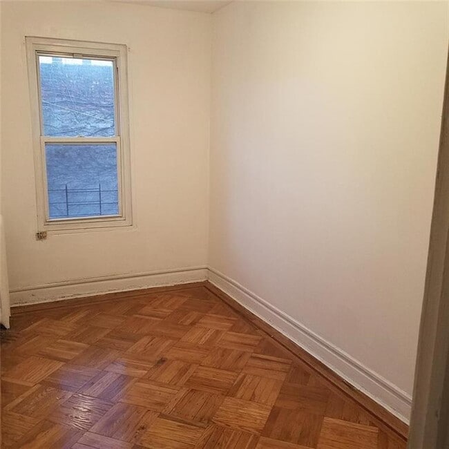 Building Photo - 708 Fenimore St