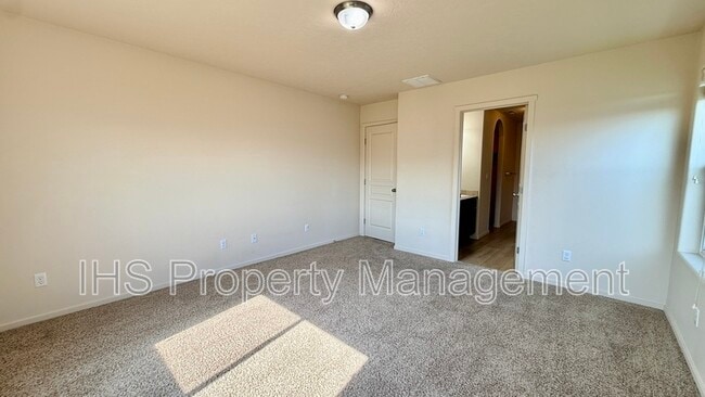 Building Photo - 5709 Sidon Ln