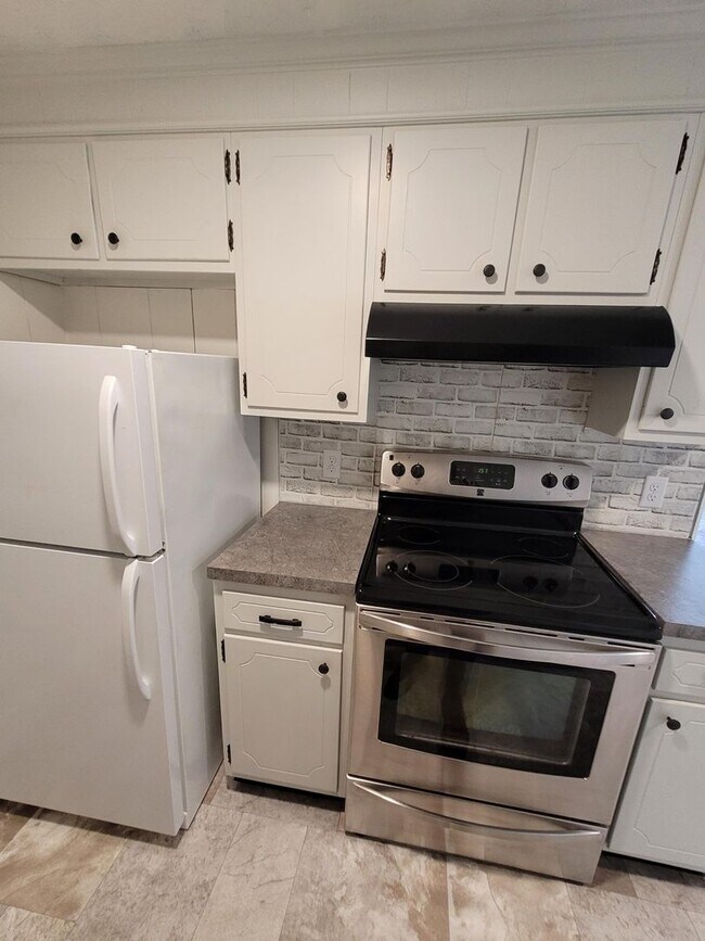 Building Photo - 3707 Old Philadelphia Pike