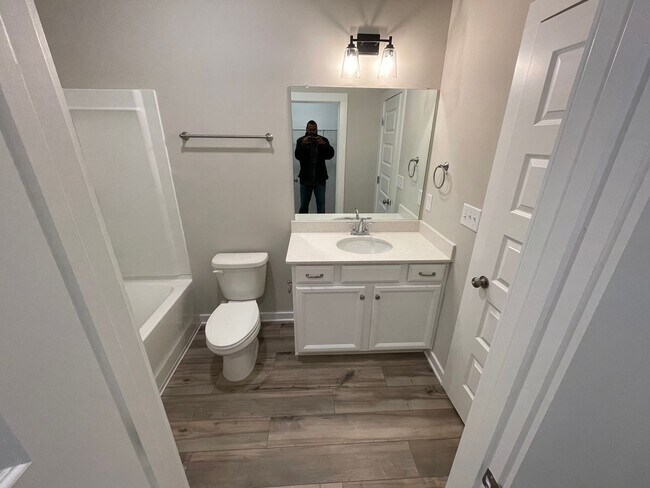 Building Photo - Home for Rent in Oak Grove, AL!!! Available to View with 48 Hour Notice!!!