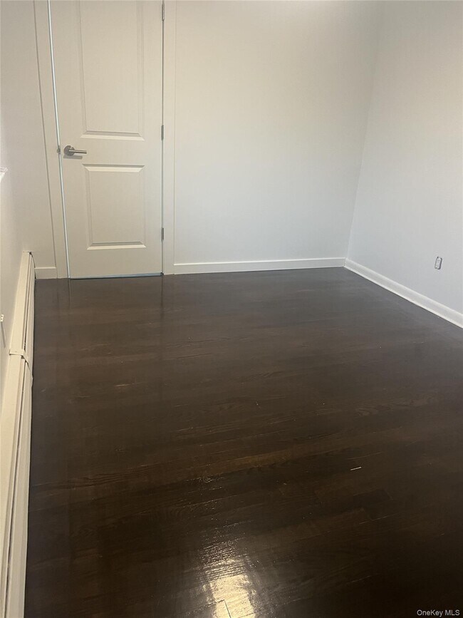 Building Photo - 8 Brevoort Dr