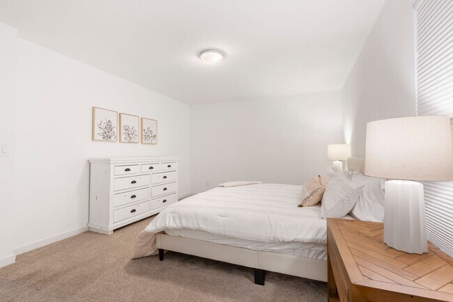 Building Photo - 116 Axlewood Dr