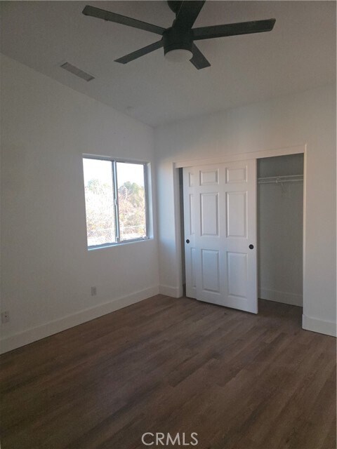 Building Photo - 57336 Crestview Dr