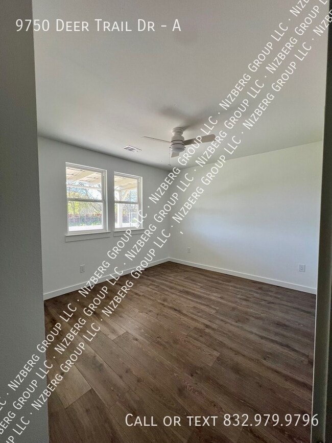 Building Photo - 9750 Deer Trail Dr