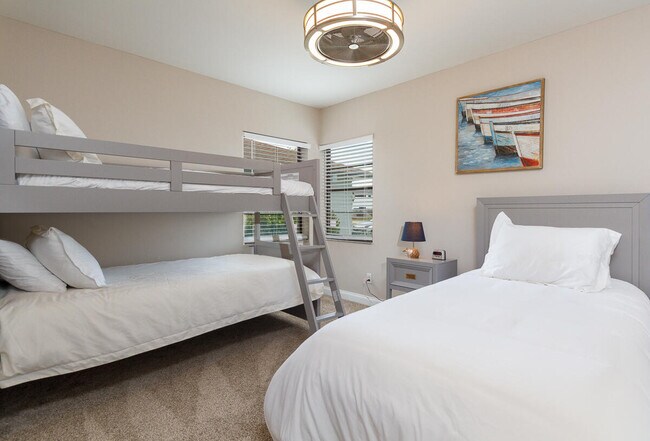 Building Photo - 7460 San Clemente Pl