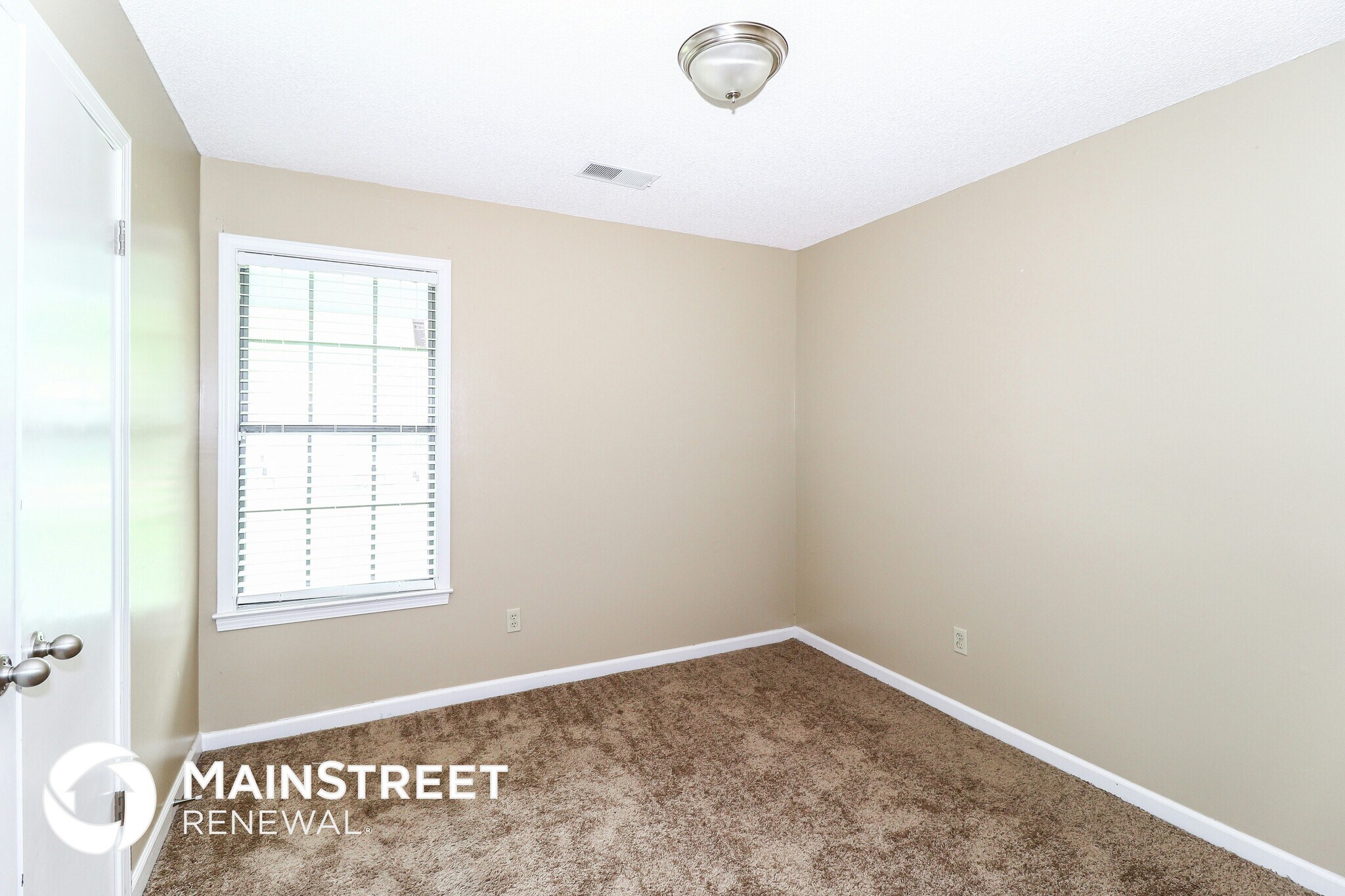 Building Photo - 6608 Lake Valley Dr