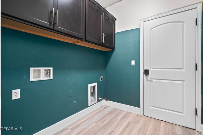 Building Photo - 13538 Lawkland St