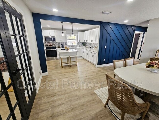 Building Photo - 8711 N Wick Pl