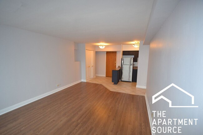 Building Photo - 4180 N Marine Dr