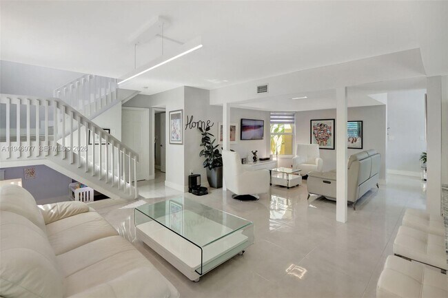 Building Photo - 15481 SW 47th Terrace