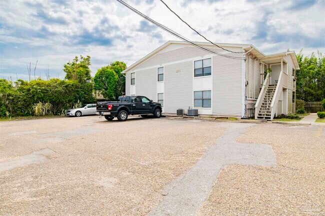 Building Photo - 1271 Redwood Ln