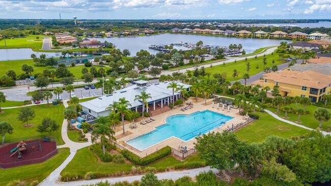 Building Photo - 910 Tidewater Shores Loop