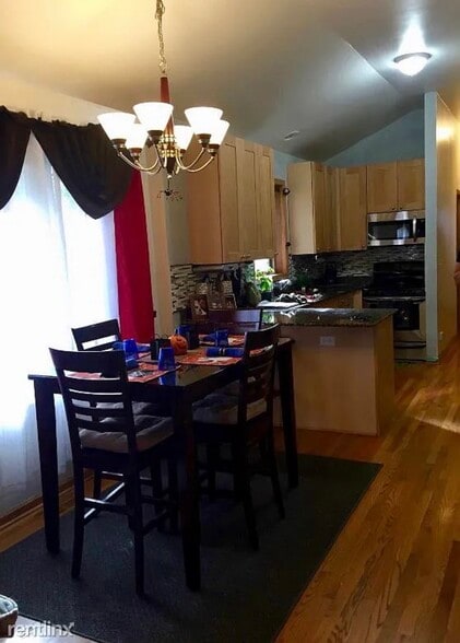 Dining Room - 419 W Root St