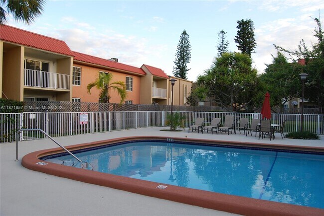 Building Photo - 4910 NW 79th Ave