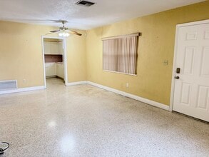 Building Photo - 3612 NW 5th St