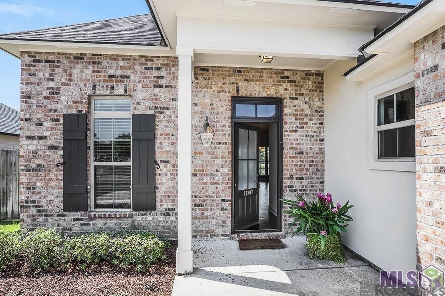Building Photo - 39307 Copperwood Ave
