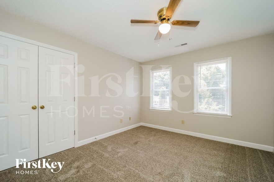 Building Photo - 3125 Glenshire Dr