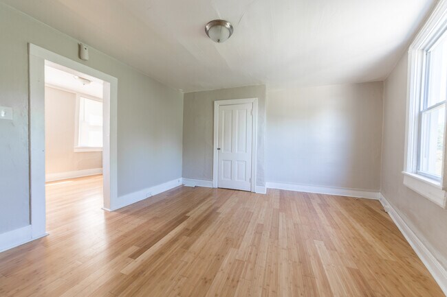 Building Photo - 1929 Arlington Ave