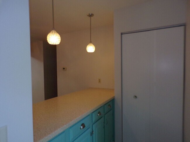 Building Photo - Move-In Ready Home Across from Ski Hill