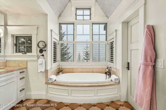 Building Photo - 124 Totterdown Rd