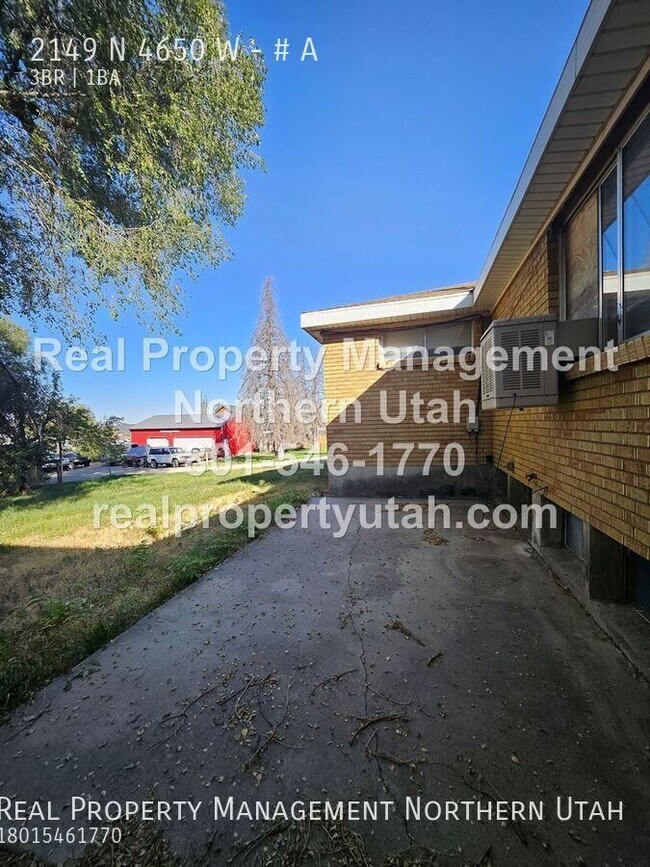 Building Photo - 2149 N 4650 W