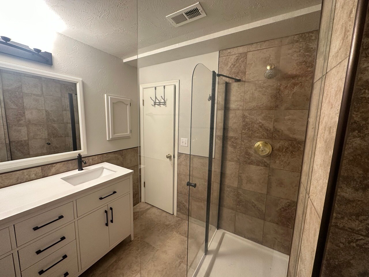 Building Photo - 6515 Last Light Ct