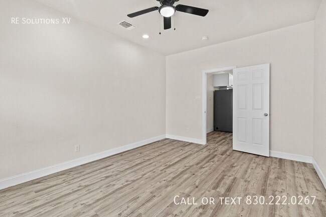 Building Photo - 2131 Steves Ave