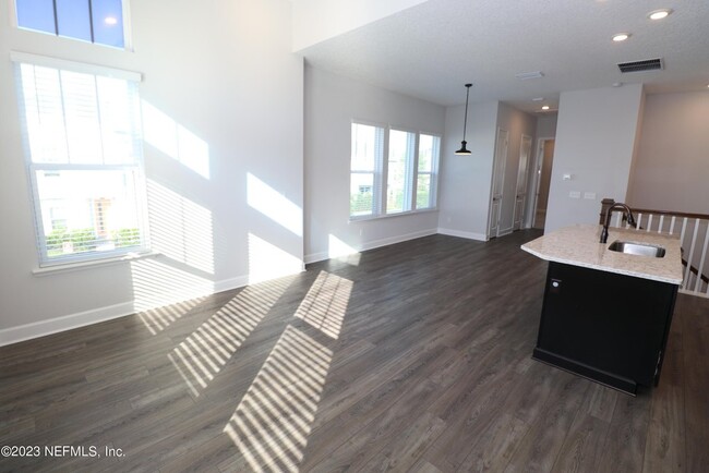 Building Photo - 11480 Gully Ct