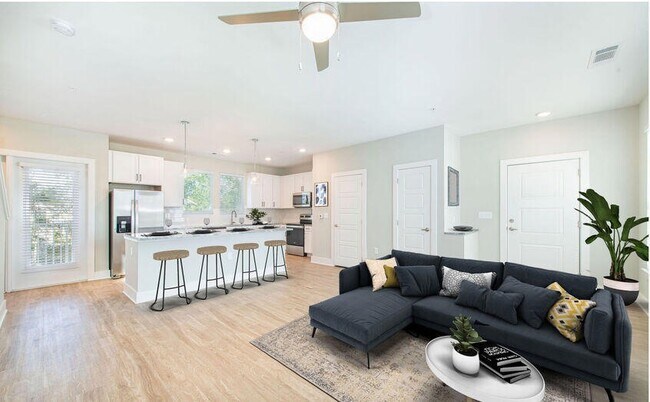 Building Photo - 9691 Patriot Blvd