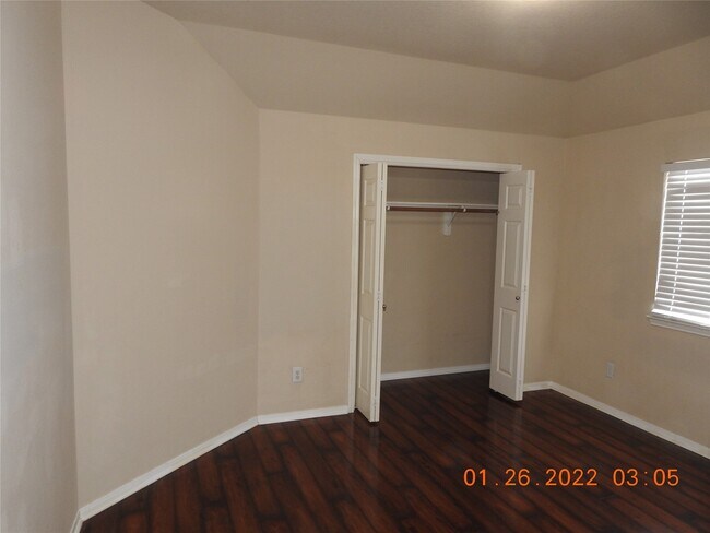 Building Photo - 24227 Silversmith Ln