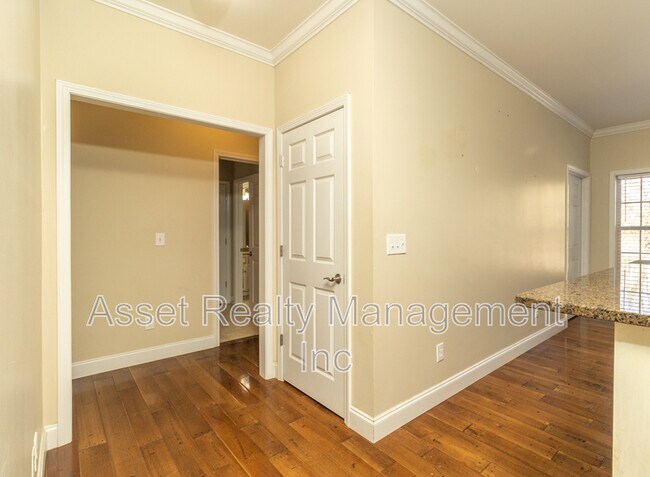 Building Photo - 306 White Cap Ln