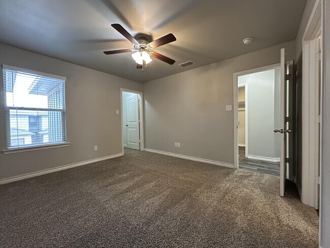 Building Photo - 6040 24th St