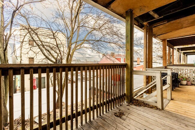 Building Photo - 2013 Gregory St