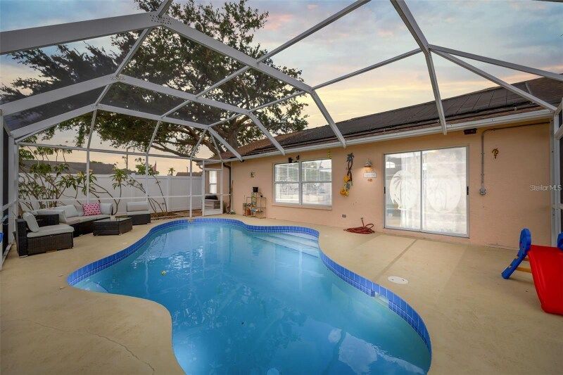 Building Photo - 6507 61st Dr E