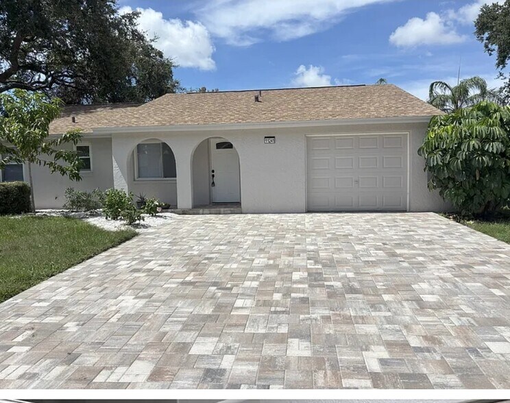 Primary Photo - 11241 Temple Ct