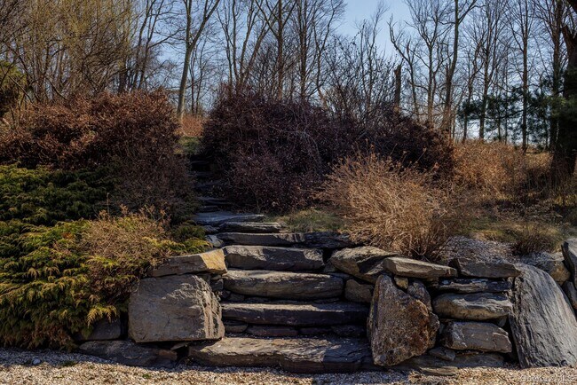 Building Photo - 85 Kennel Rd