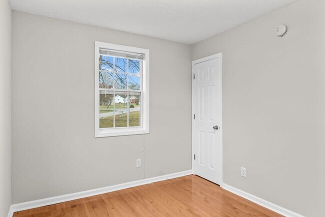 Building Photo - Cozy 3bd/1bth Cottage in Alcoa!