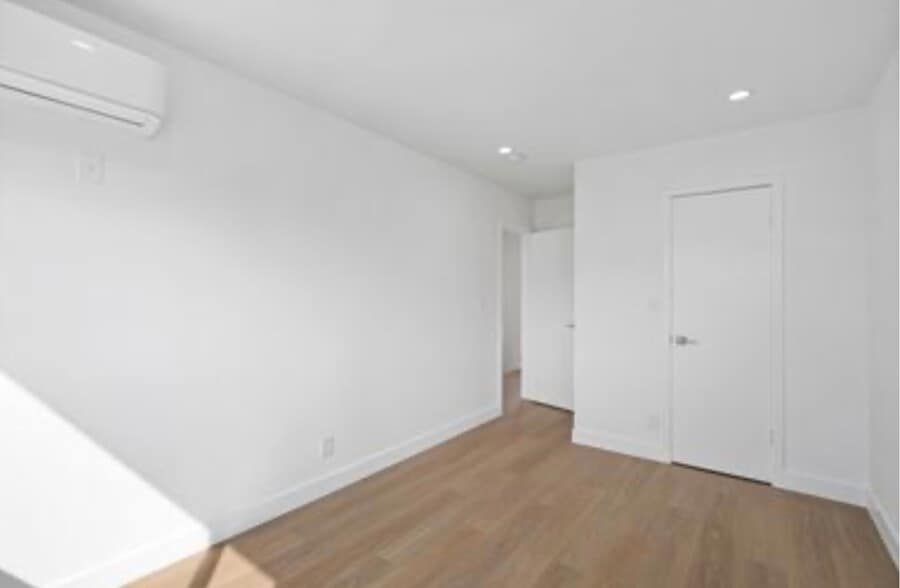 Building Photo - 2915 Hauser Blvd