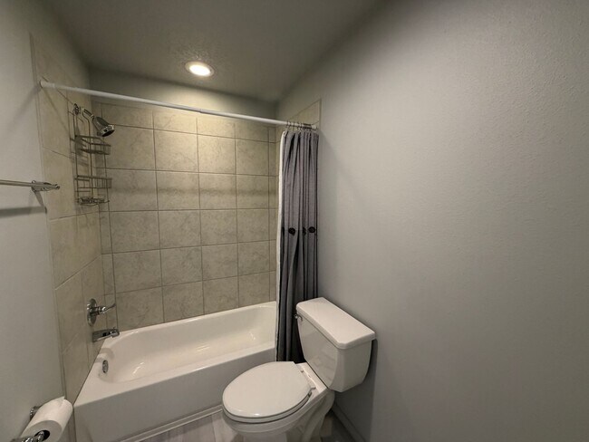Building Photo - 3 Bedroom New Build Town Home in Mesa Del Sol Near Netflix Studios!