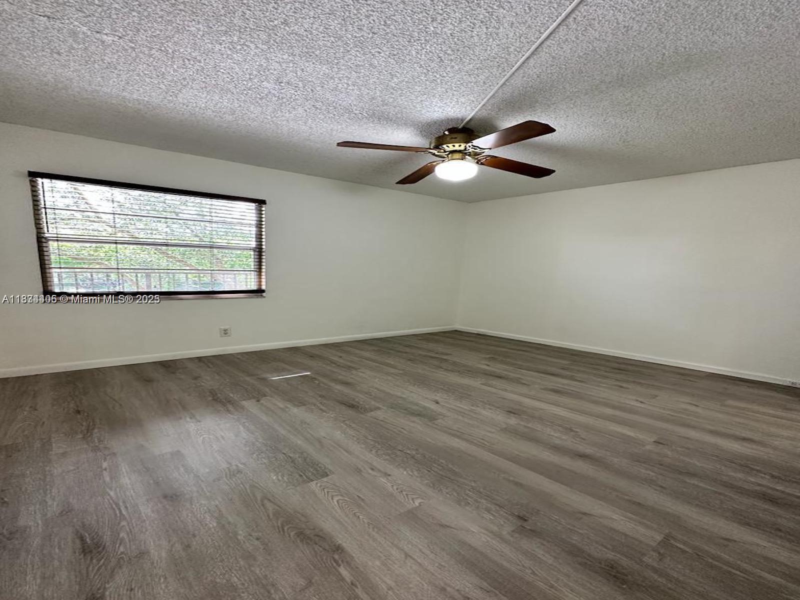 Building Photo - 1351 SW 125th Ave