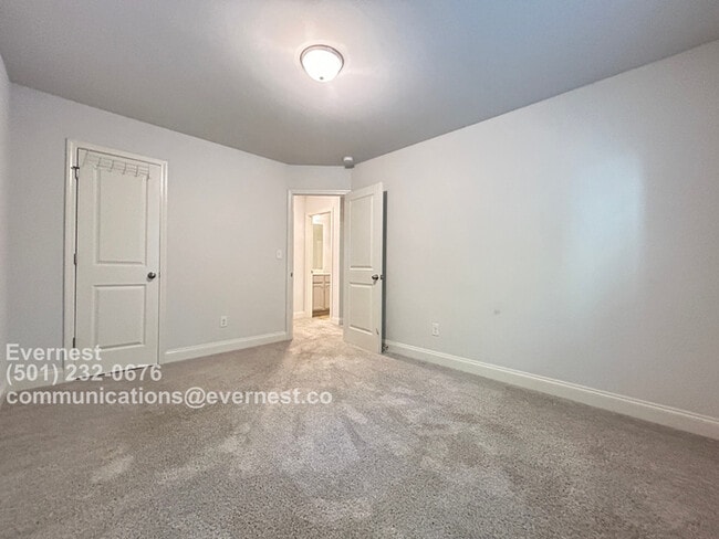Building Photo - 225 Hydrangea Ct