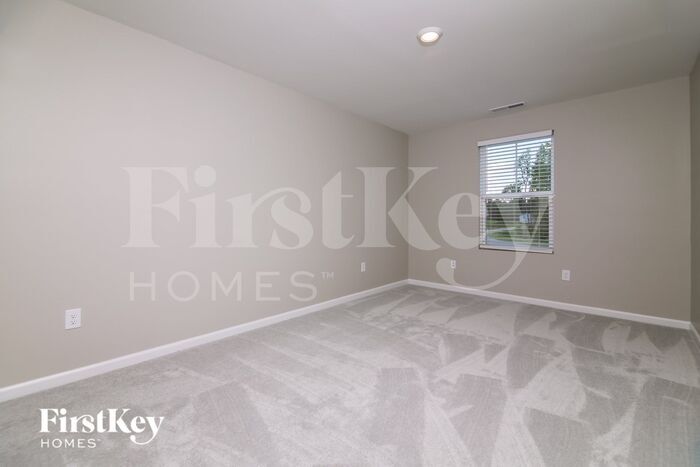Building Photo - 456 Barnes Lndg Dr