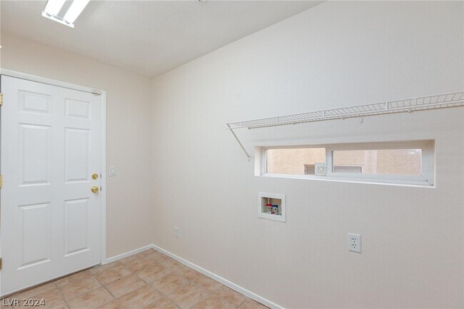 Building Photo - 7557 Spindrift Tide Ct