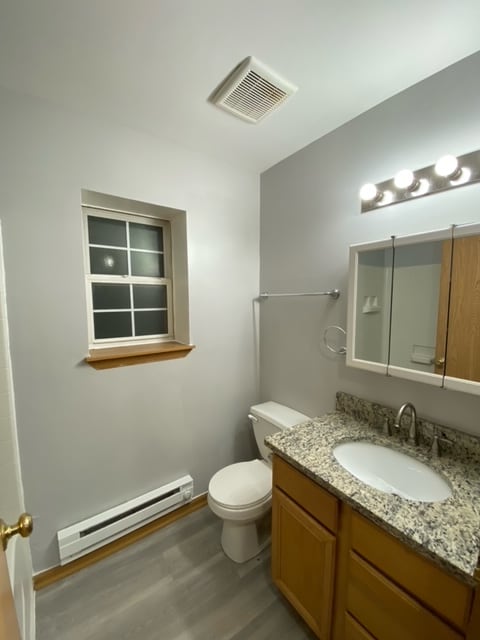Building Photo - 2359 S Albany Ave