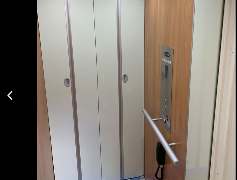 Private Elevator - 35 Steven Cir