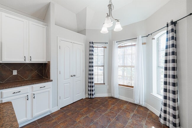 Building Photo - 7014 Durango Creek Dr